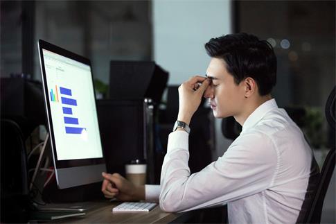 1686625702234676.jpg 攝圖網(wǎng)_501352622_banner_男性熬夜加班(企業(yè)商用).jpg